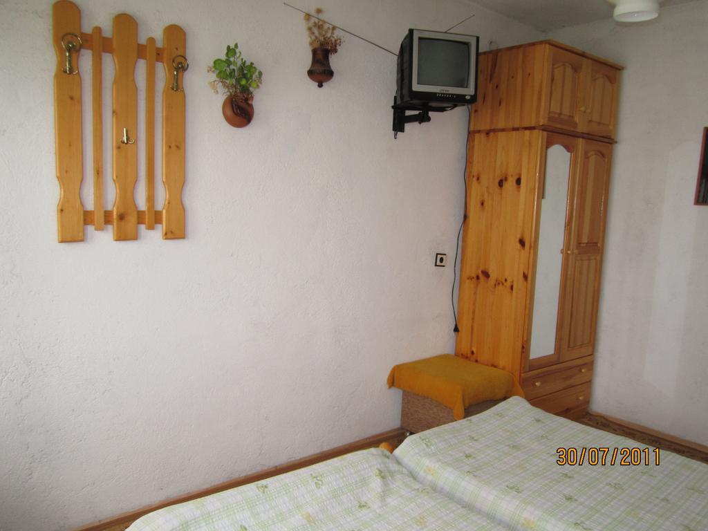 Kristal Guest House Trigrad Chambre photo