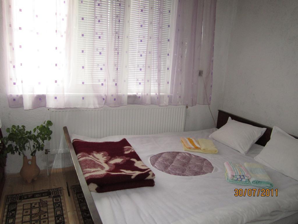 Kristal Guest House Trigrad Chambre photo