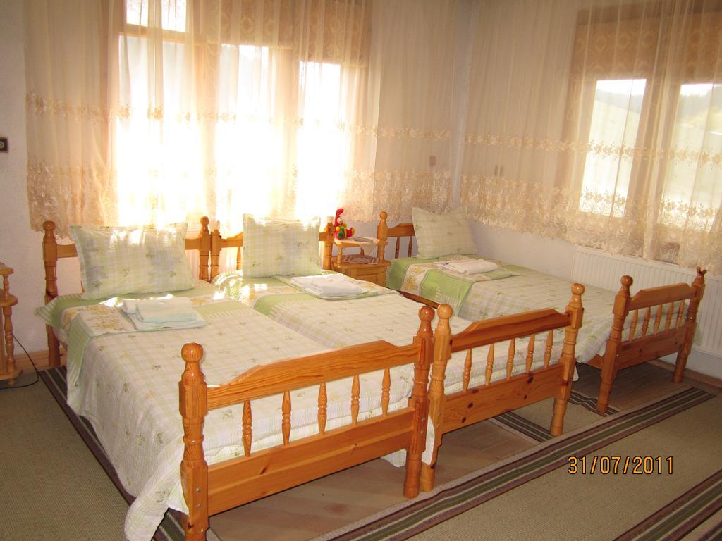 Kristal Guest House Trigrad Chambre photo