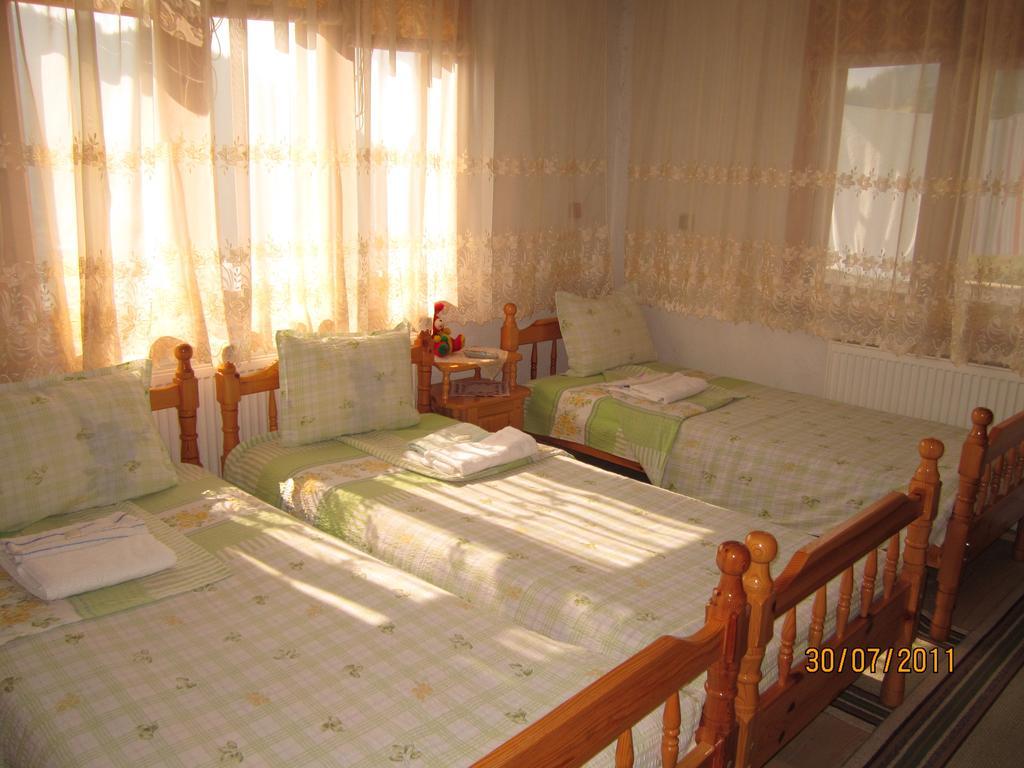 Kristal Guest House Trigrad Extérieur photo